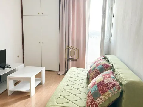 Rent, apartment, 25m², Pobrežje, Podgorica - image 1
