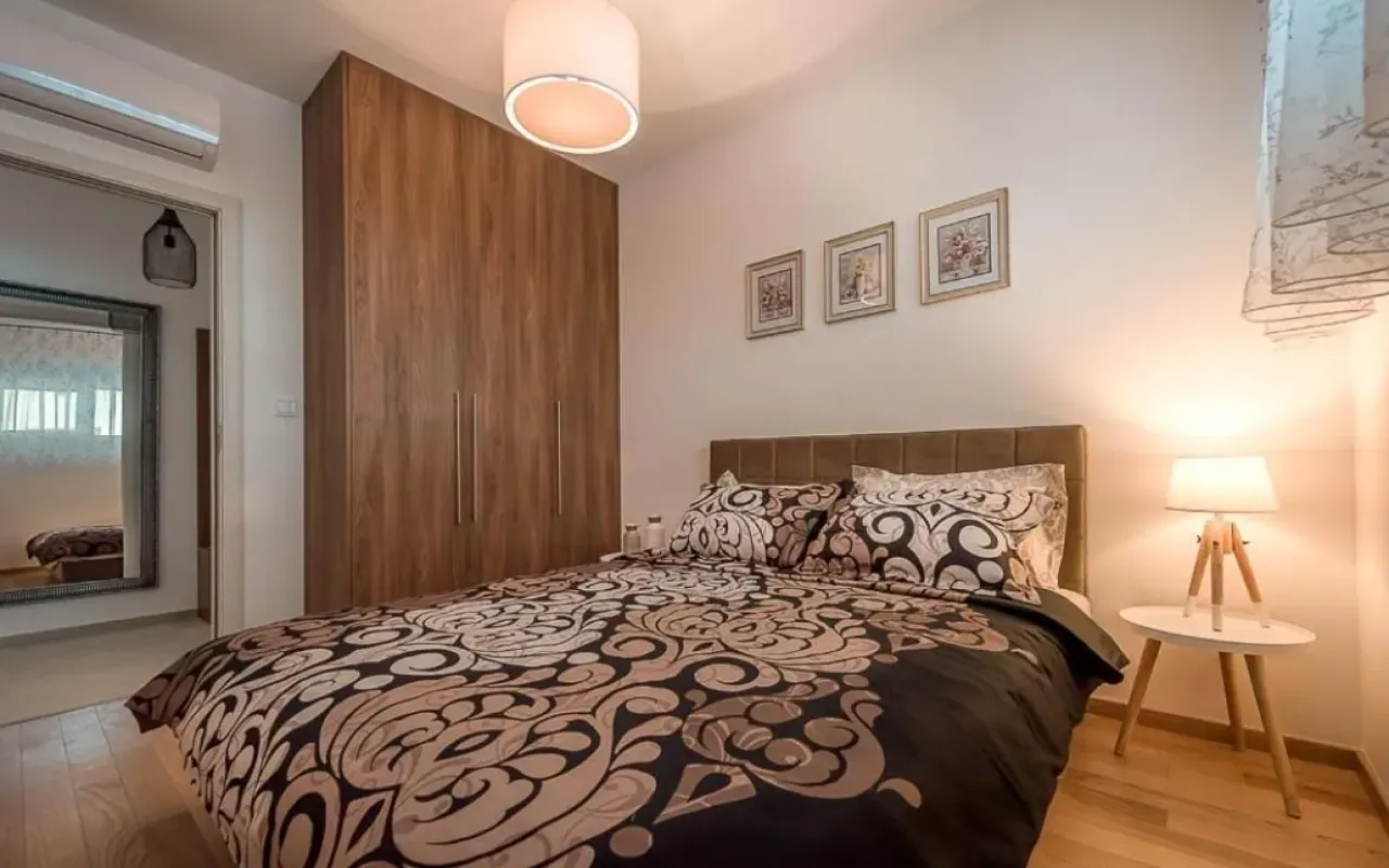 Sale, two bedroom apartment, 55m², Bečići, Budva