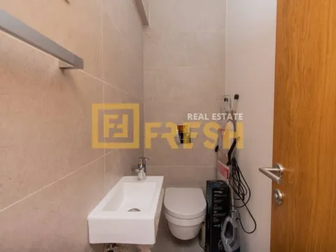 Prodaja, jednosoban stan, 46m², Centar, Budva - image 15