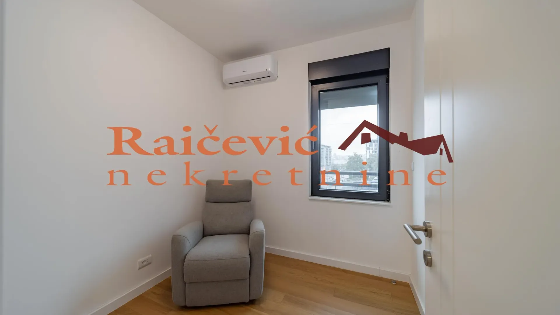 Sale, three bedroom apartment, 88m², Trošarina, Voždovac Sve Podlokacije