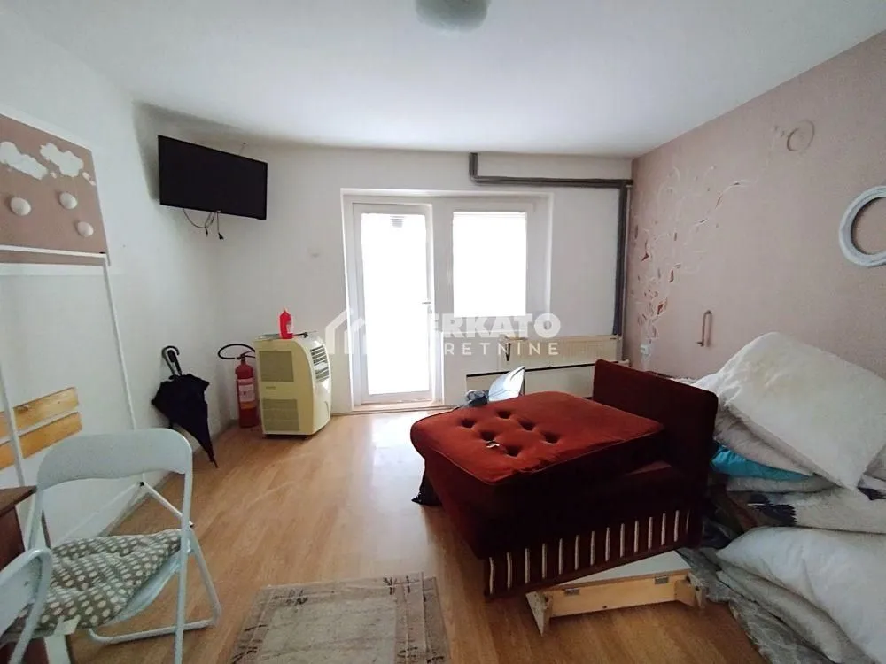 Prodaja, kuća, 294m², Mužljanska kolonija, Zrenjanin