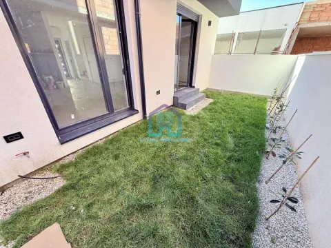 Sale, apartment, 108m², Vidovdansko naselje, Novi Sad Sve Podlokacije - image 2