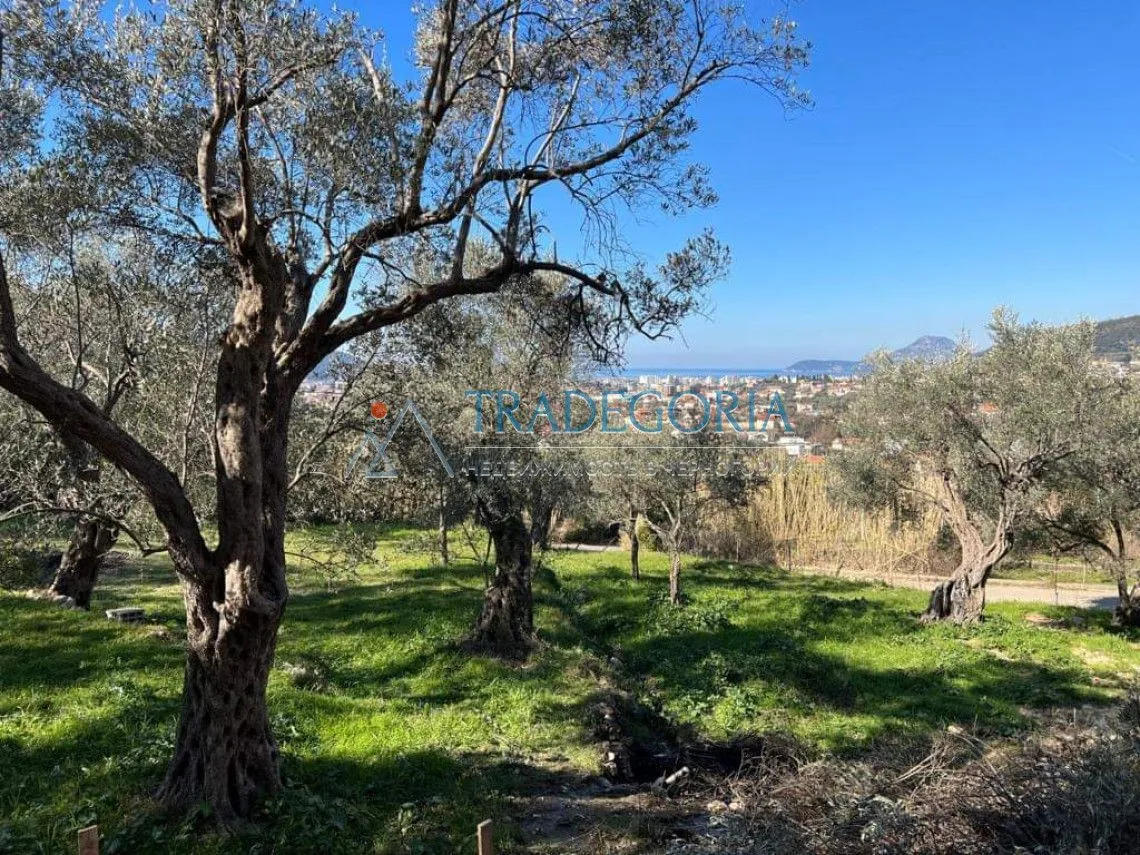 Prodaja, kuća, 183m², Bar, Crna Gora