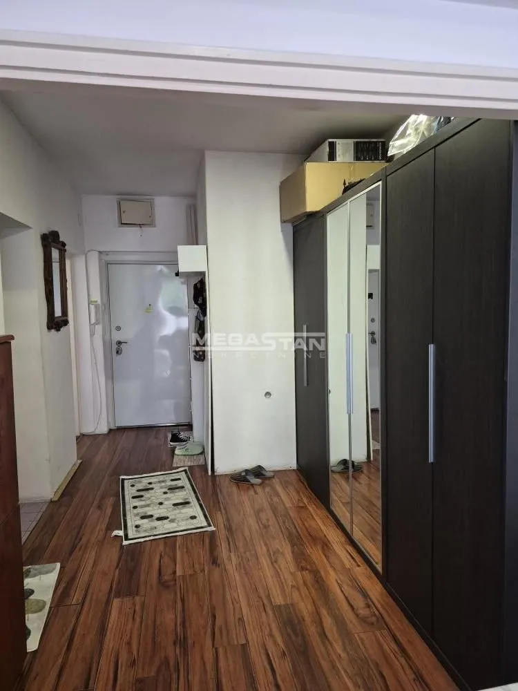 Sale, three bedroom apartment, 62m², Južni Bulevar, Vračar Sve Podlokacije