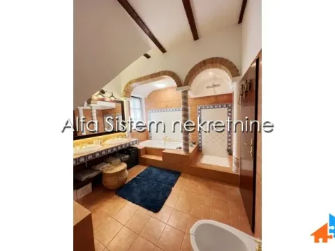 Izdavanje, kuća, 360m², Banjica, Voždovac Sve Podlokacije - image 22