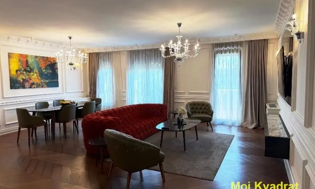 Izdavanje, trosoban stan, 125m², Čubura, Beograd
