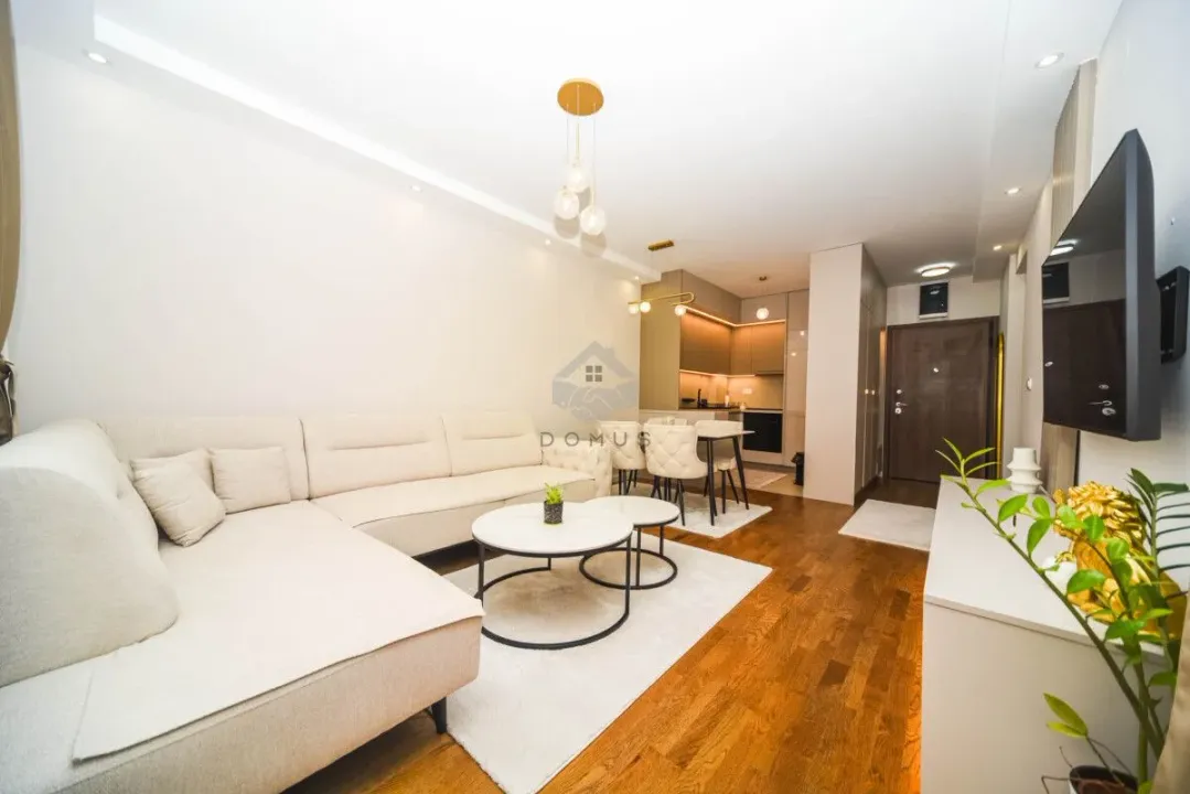 Prodaja, jednosoban stan, 45m², Stari Aerodrom, Podgorica