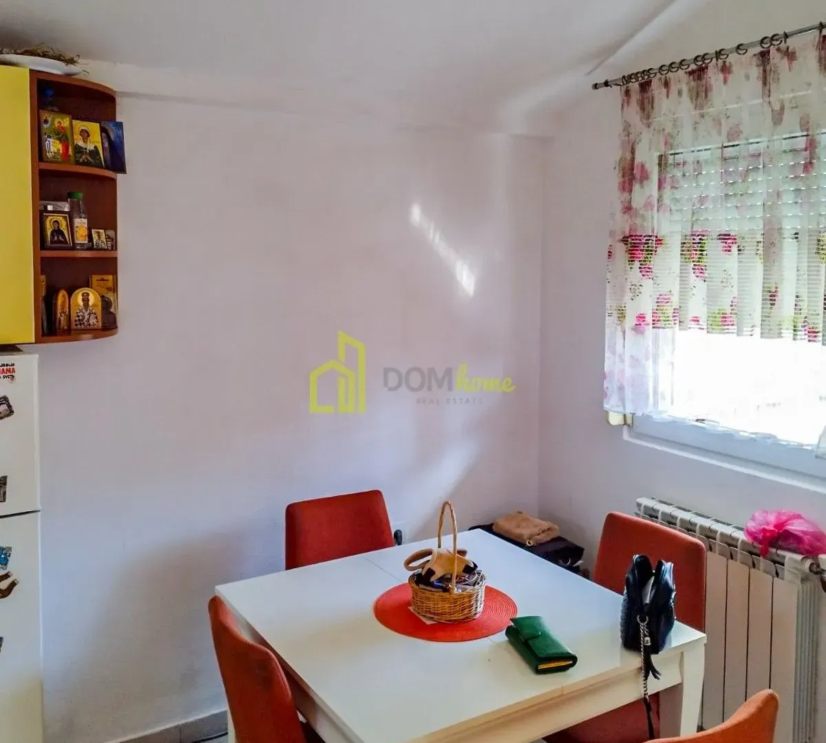 Sale, house, 220m², Tološka šuma, Podgorica