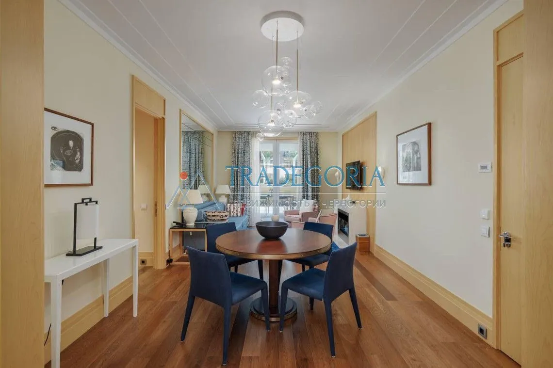 Prodaja, trosoban stan, 192m², Tivat, Crna Gora