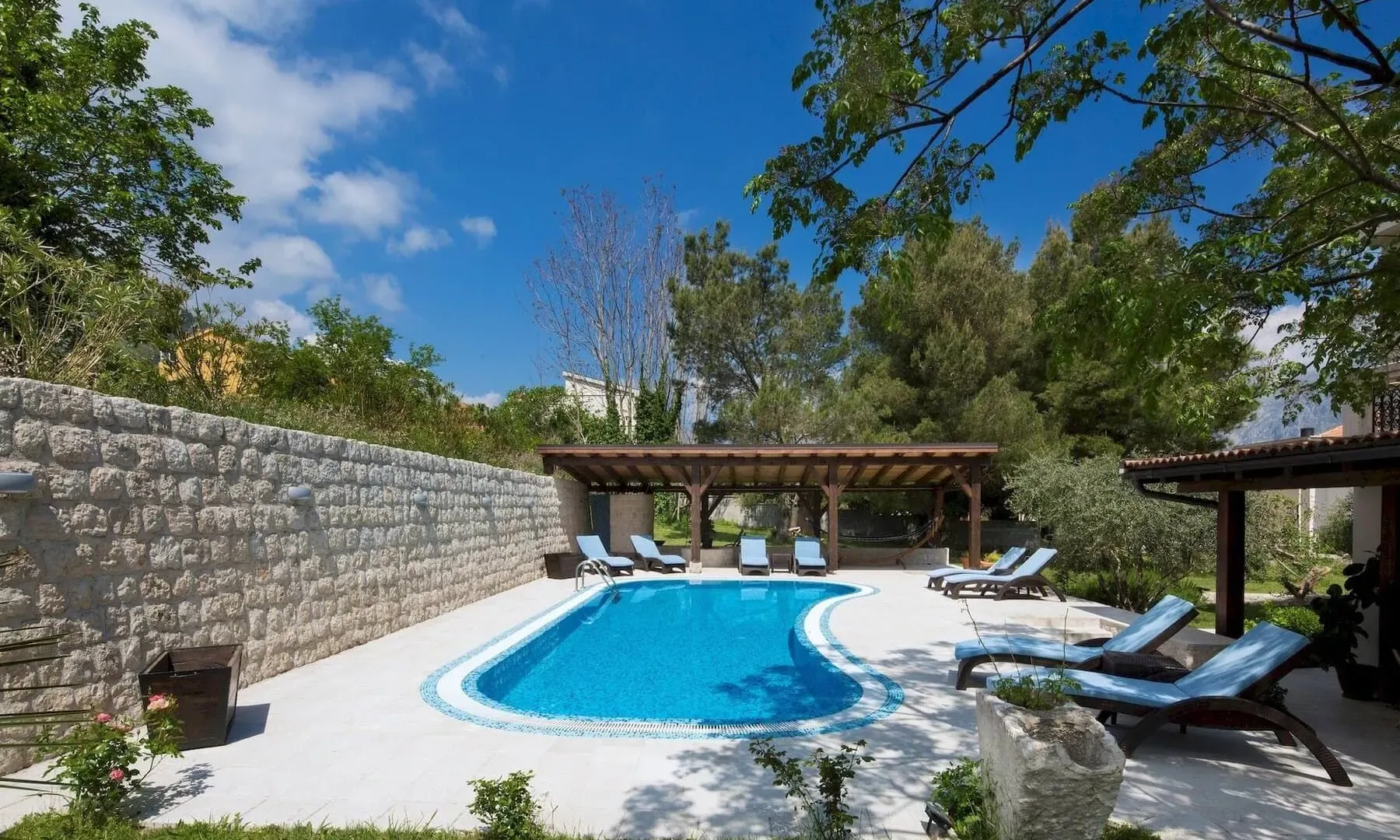 Sale, house, 497m², Prčanj, Kotor