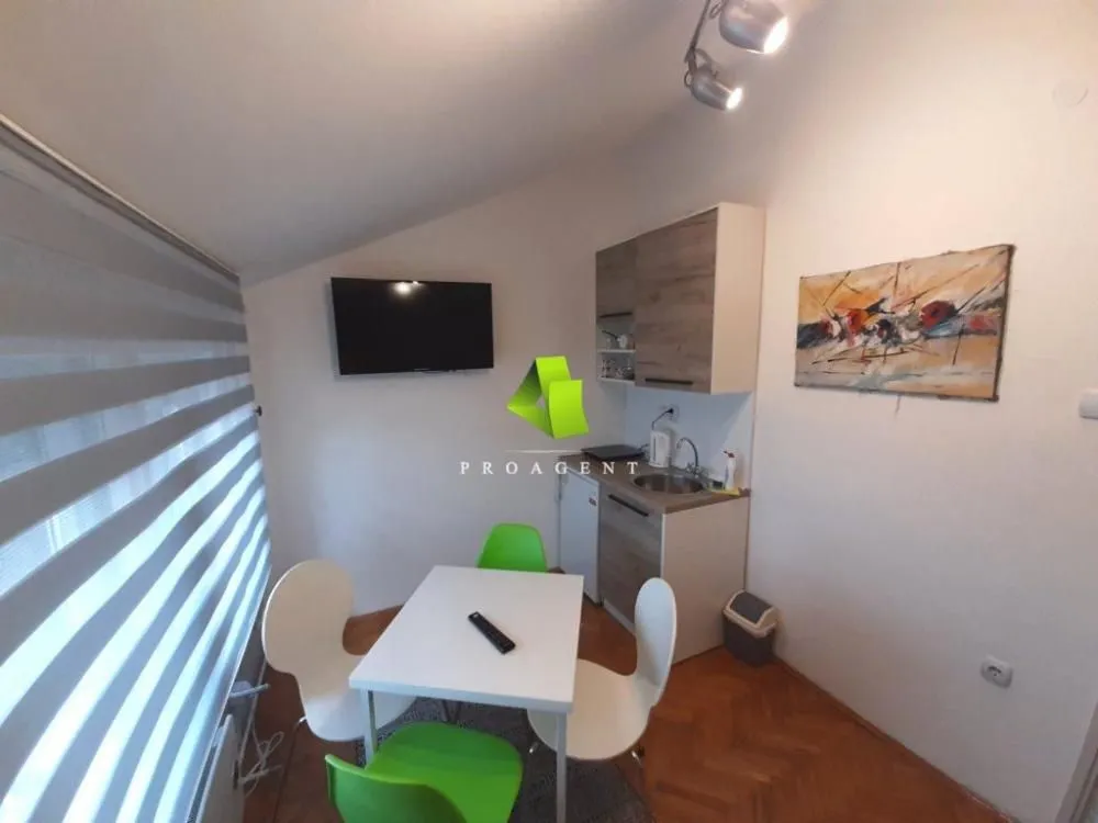 Prodaja, trosoban stan, 80m², Palilula, Niš