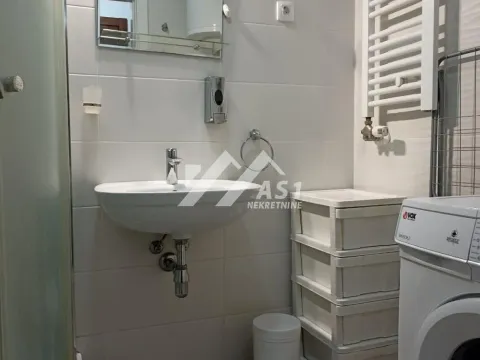 Izdavanje, jednosoban stan, 40m², Rotkvarija, Novi Sad Sve Podlokacije - image 7