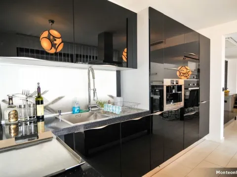 Prodaja, kuća, 390m², Tivat, Crna Gora - image 18