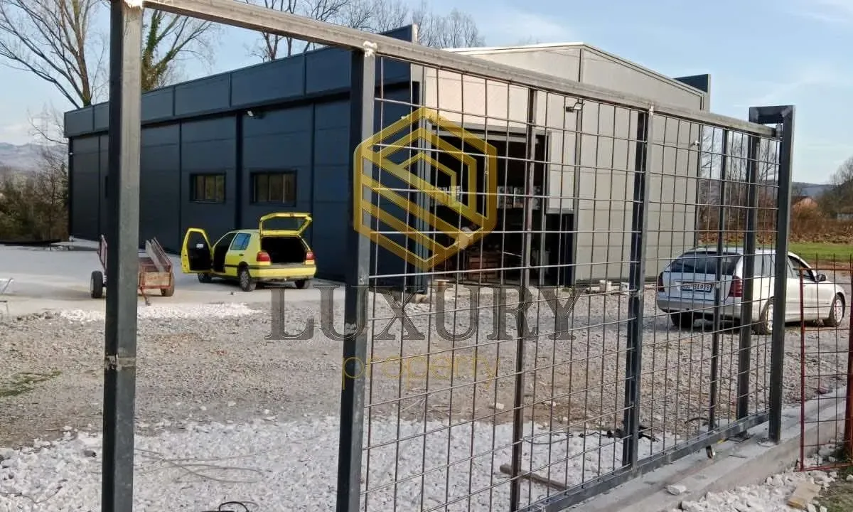 Izdavanje, poslovni prostor, 300m², Martinići, Danilovgrad