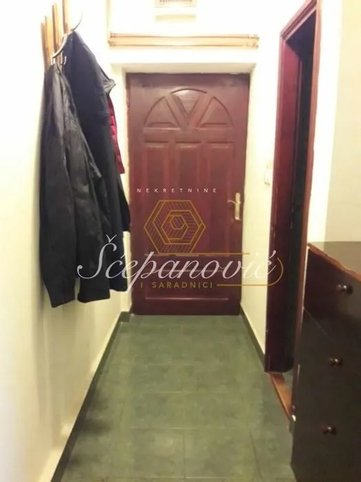 Prodaja, trosoban stan, 86m², Centar, Novi Sad