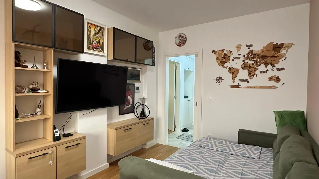 Rent, two bedroom apartment, 70m², Kalimanj, Tivat