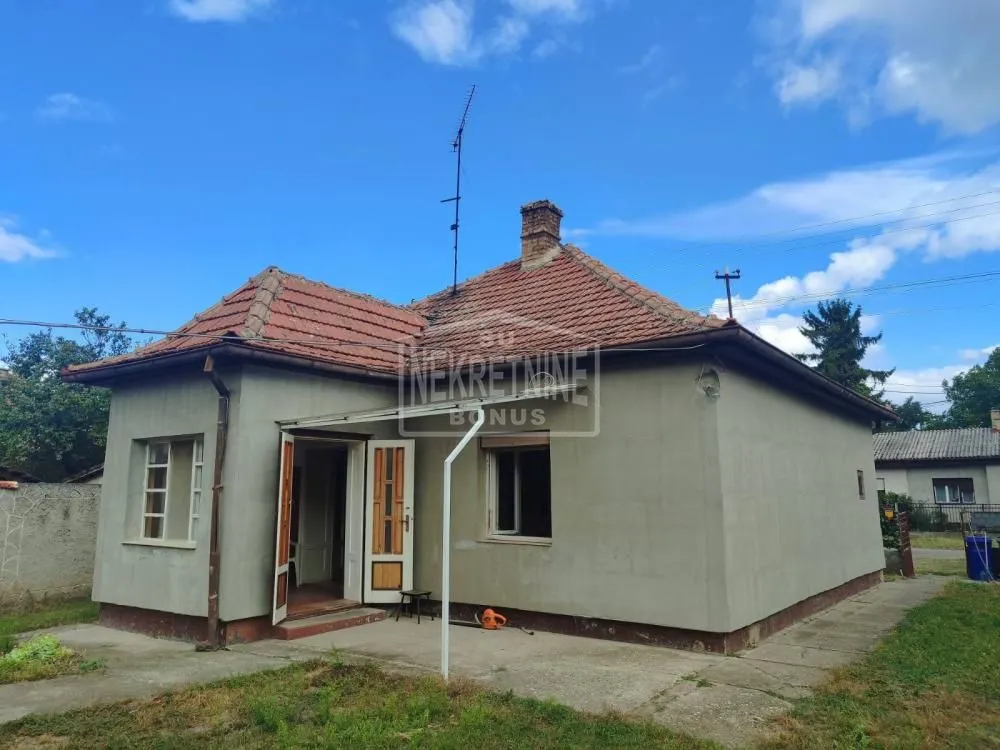 Prodaja, kuća, 88m², Mali Radanovac, Subotica