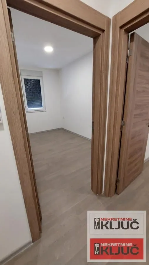 Prodaja, četvorosoban stan, 78m², Sremska Kamenica, Petrovaradin