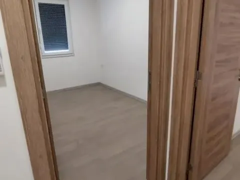 Prodaja, četvorosoban stan, 78m², Sremska Kamenica, Petrovaradin - image 17