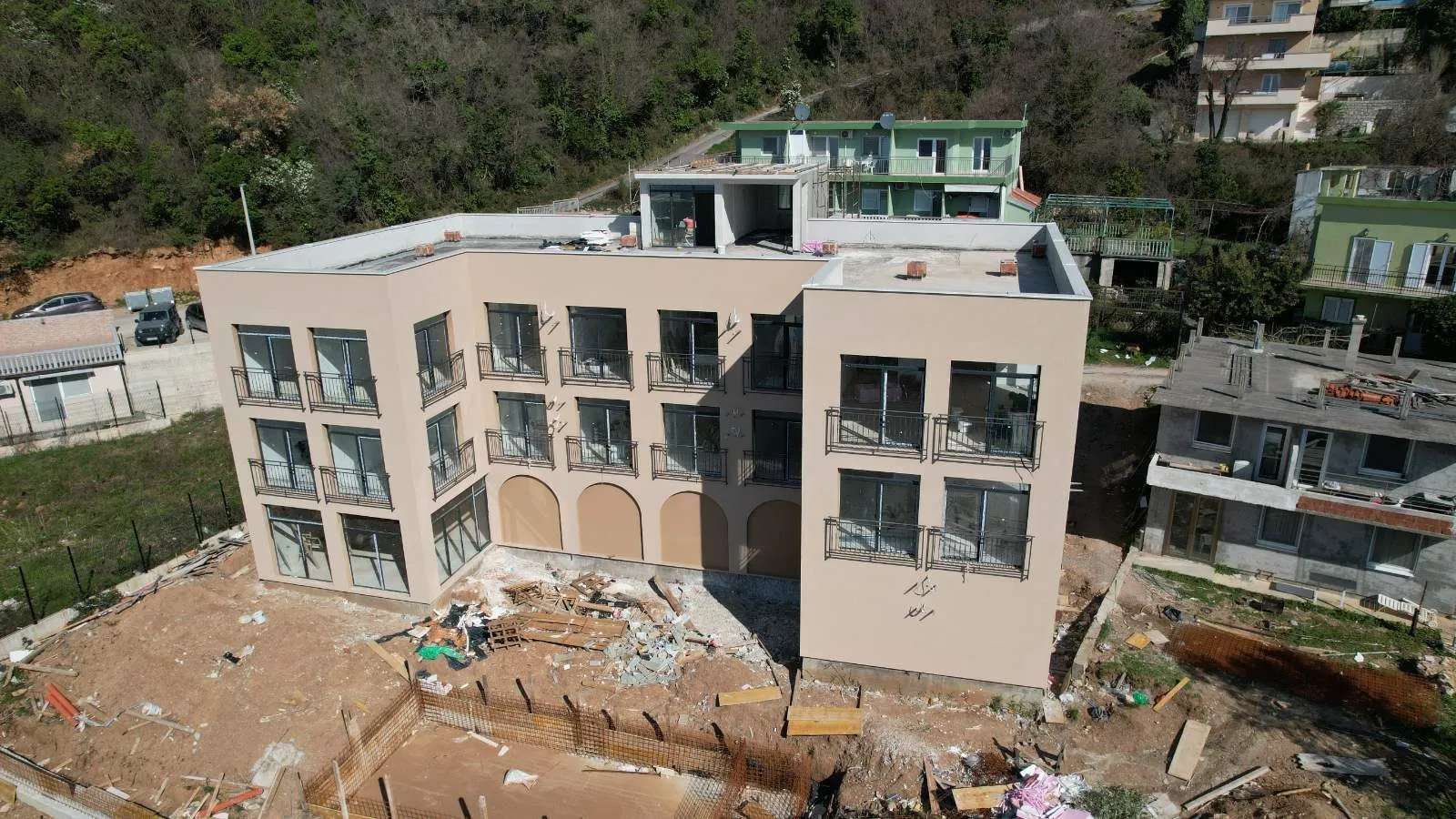 Prodaja, ugostiteljski objekat, 1680m², Seoce, Budva