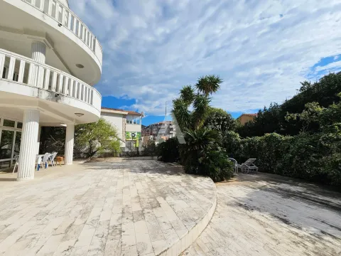 Sale, house, 1500m², Budva, Crna Gora - image 10