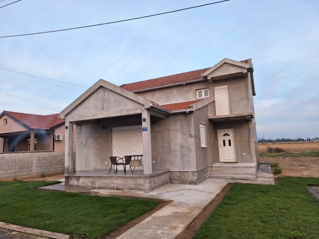 Rent, house, 170m², Cijevna, Podgorica