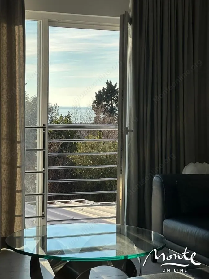 Sale, two bedroom apartment, 85m², Petrovac, Budva