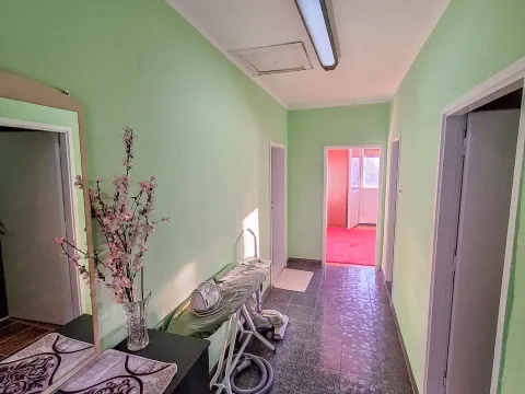 Izdavanje, kuća, 85m², Momišići, Podgorica - image 8