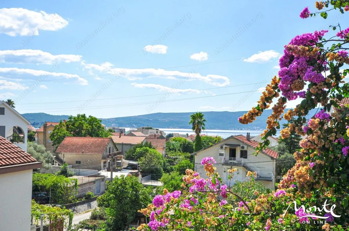 Prodaja, trosoban stan, 116m², Tivat, Crna Gora