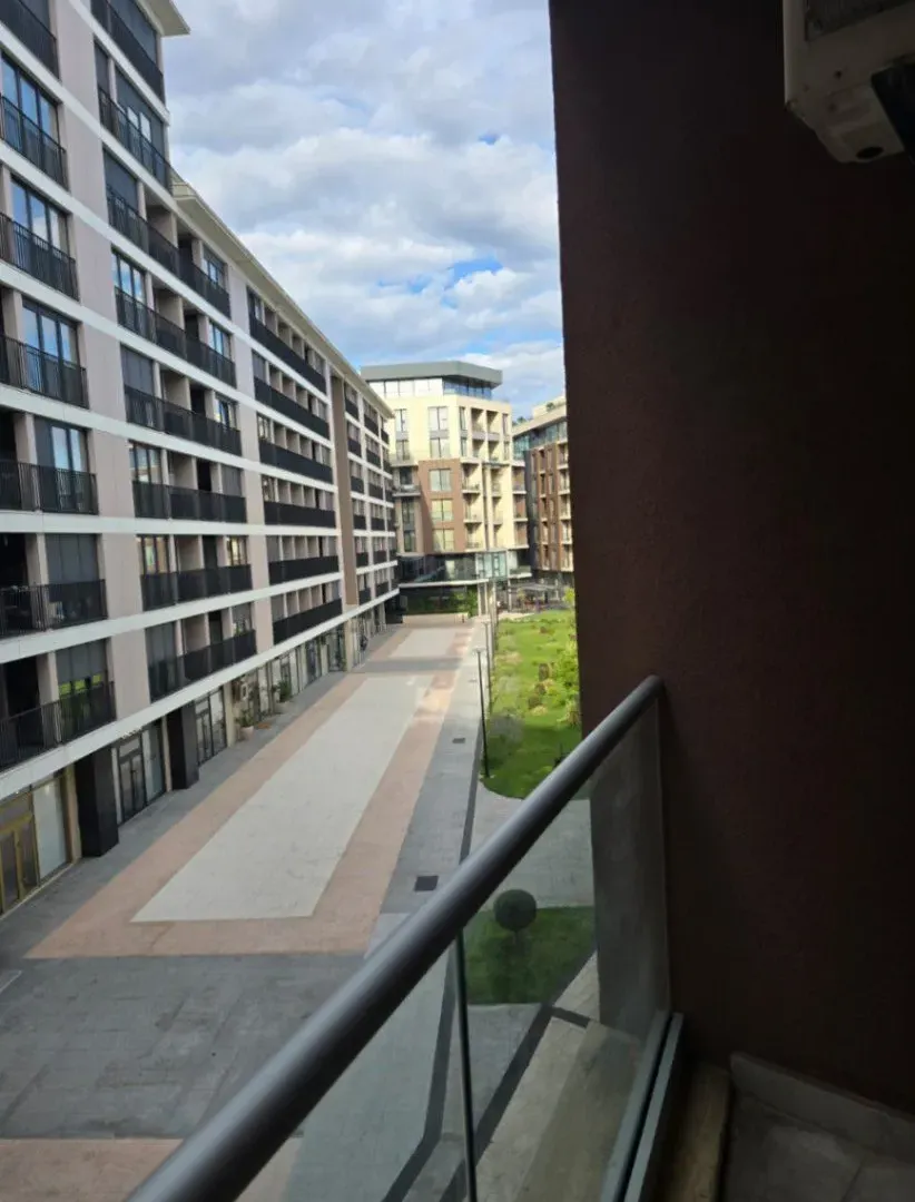 Izdavanje, jednosoban stan, 48m², Kod Capital Plaze, Podgorica