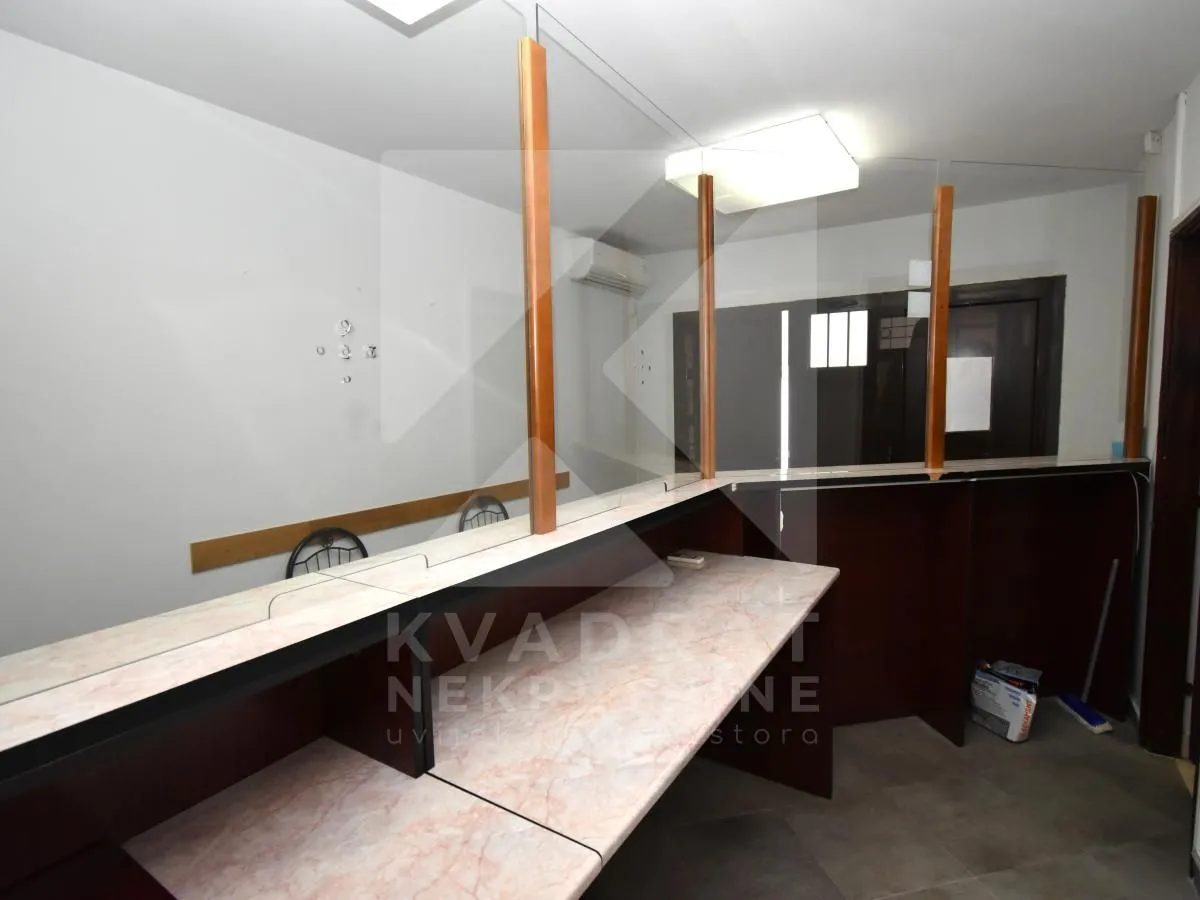 Rent, house, 300m², Gorica C, Podgorica