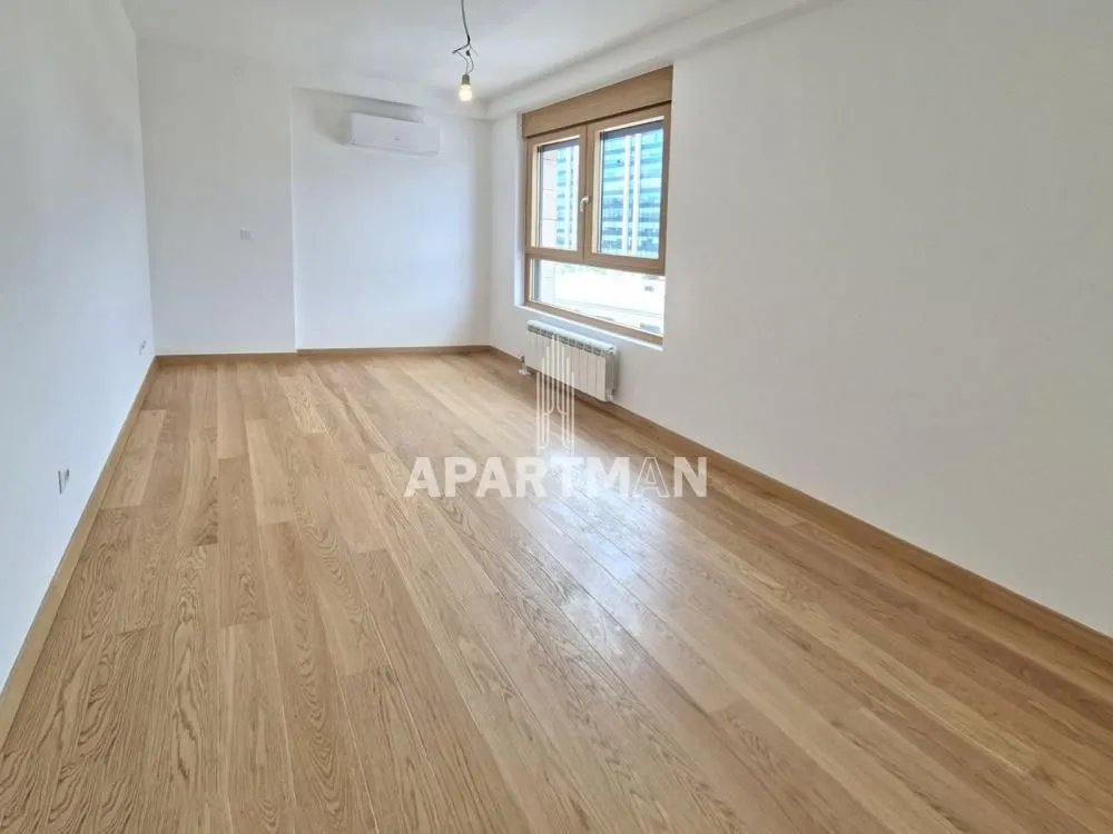 Prodaja, četvorosoban stan, 106m², Novi Beograd Blok 65, Novi Beograd Sve Podlokacije