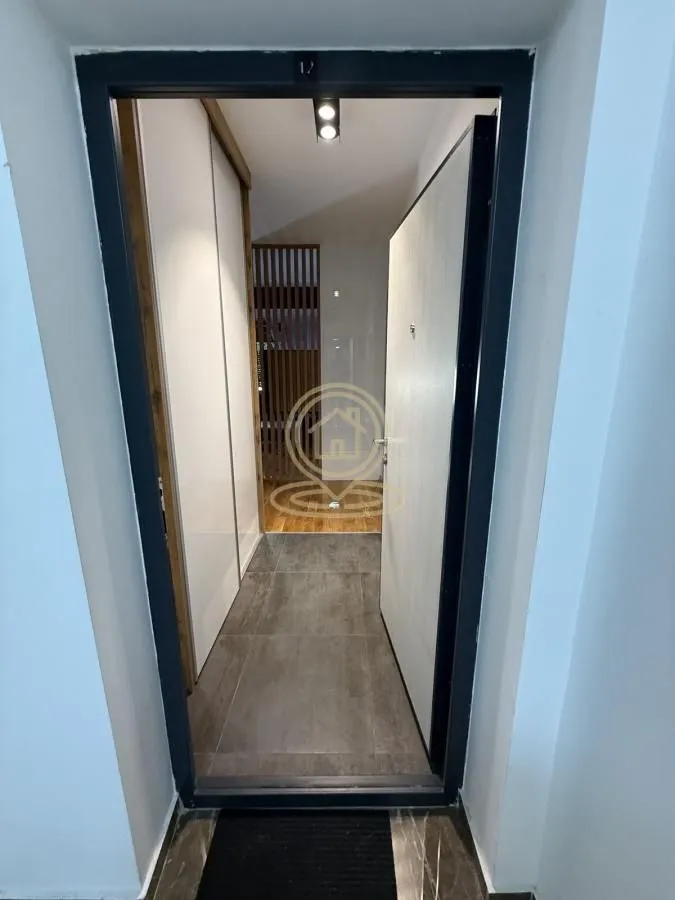 Rent, three bedroom apartment, 57m², Južni Bulevar, Vračar Sve Podlokacije