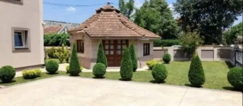 Rent, house, 250m², Tološi, Podgorica - image 3