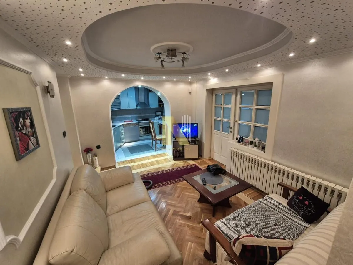 Izdavanje, dvosoban stan, 53m², Klisa, Novi Sad Sve Podlokacije