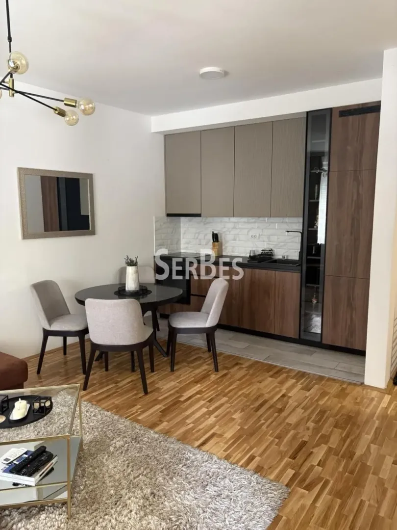 Izdavanje, dvosoban stan, 55m², Salajka, Novi Sad Sve Podlokacije