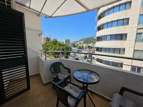 Sale, one bedroom apartment, 44m², Budva, Crna Gora - image 22