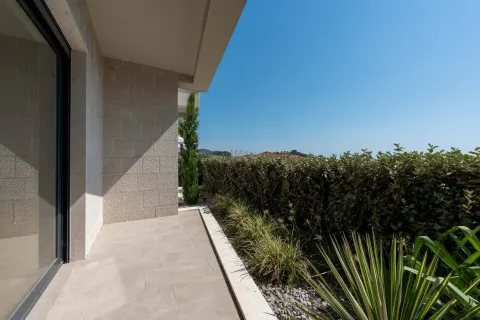 Prodaja, jednosoban stan, 49m², Petrovac, Budva - image 13
