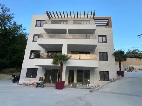 Izdavanje, trosoban stan, 60m², Marići, Tivat - image 5