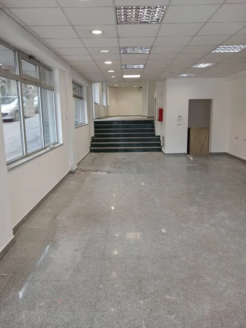 Rent, office space, 490m², Arandjelovac, Srbija
