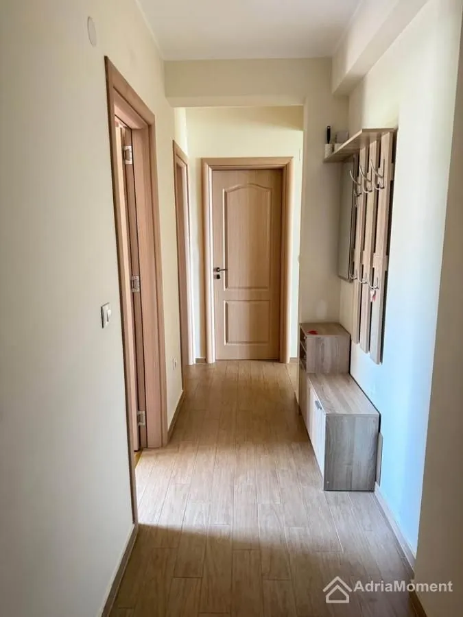 Sale, two bedroom apartment, 68m², Dobre Vode, Bar