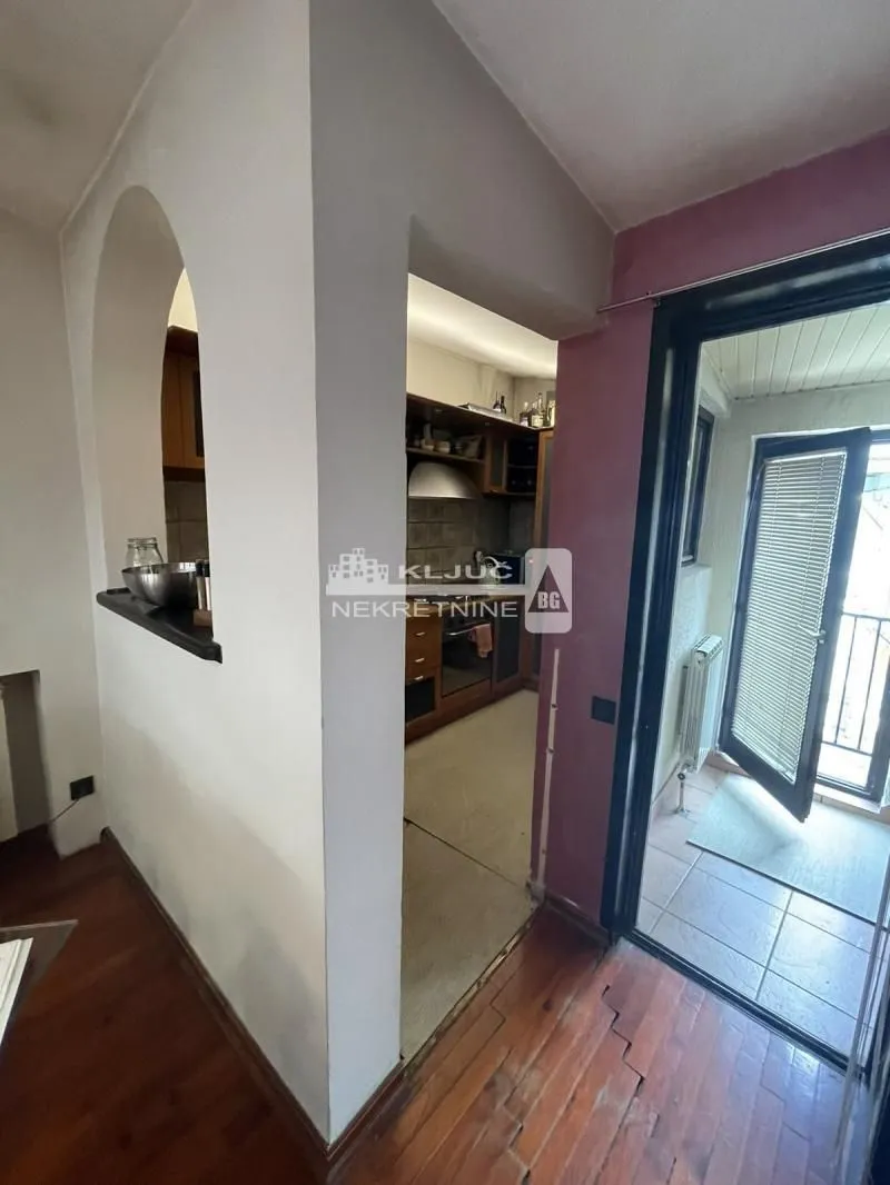 Prodaja, dvosoban stan, 113m², Vračar Sve Podlokacije, Beograd