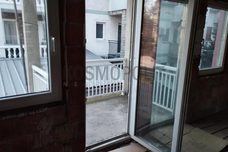 Sale, four bedroom apartment, 100m², Zemun Sve Podlokacije, Beograd
