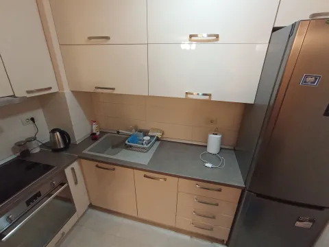 Prodaja, jednosoban stan, 47m², City Kvart, Podgorica - image 1