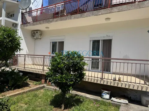 Prodaja, trosoban stan, 60m², Sutomore, Bar