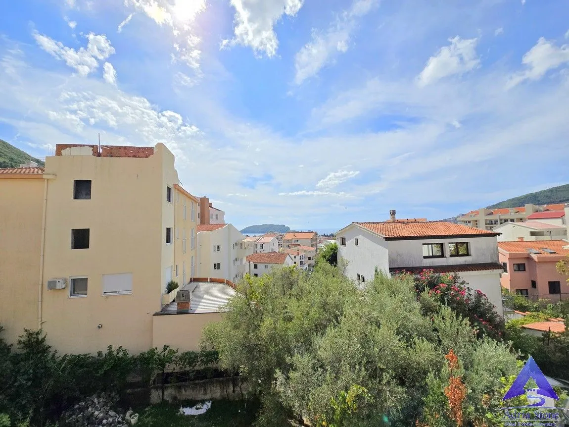 Prodaja, jednosoban stan, 39m², Lazi, Budva