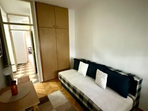 Izdavanje, dvosoban stan, 76m², Tuški Put, Podgorica - image 8