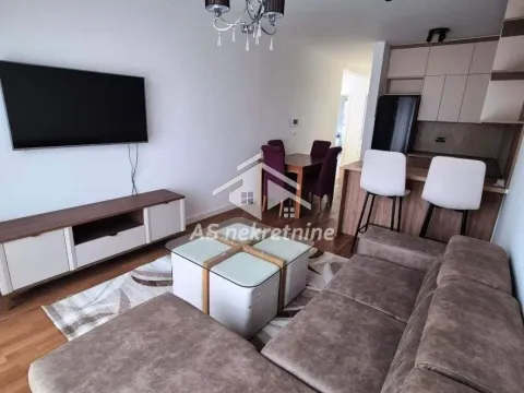 Izdavanje, stan, 55m², Ledine, Beograd - image 1
