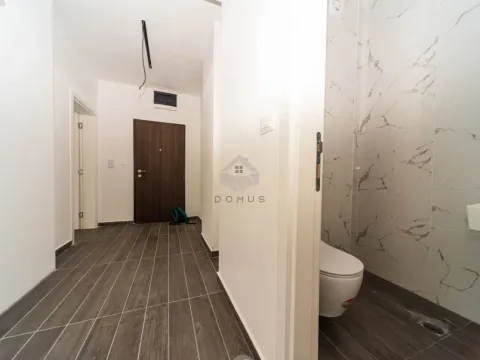 Prodaja, trosoban stan, 90m², Zagorič, Podgorica - image 23