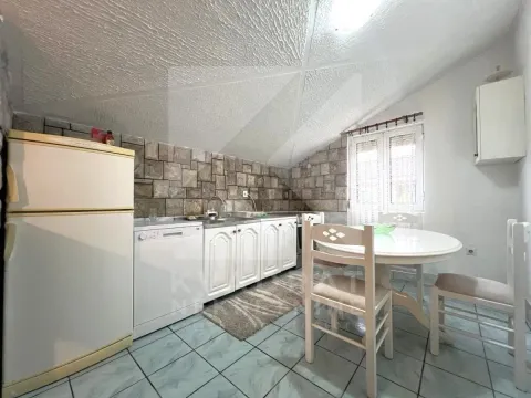 Izdavanje, dvosoban stan, 70m², Murtovina, Podgorica - image 4